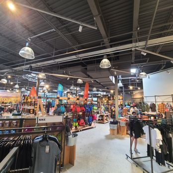 REI - Sports Wear Near Me - Albany, New York