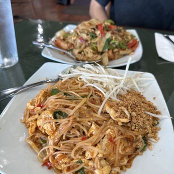 Thai Basil - Pad-Thai Pad-Kee-Mow (Drunken Noodles) - Thai Near Me - Roseville, California