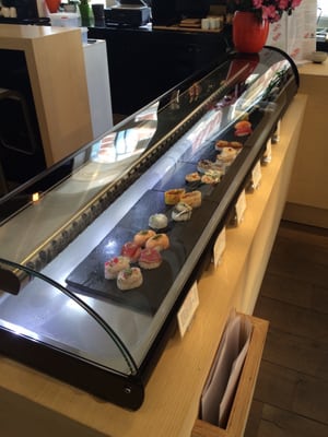 Ko'uzi Sushi by null
