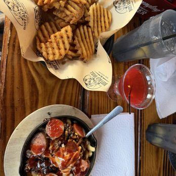 Buffalo Grill - Hochatown - Skillet Mac and cheese with brisket and sausage with barbecue and  waffles fries that were amazing. - American Near Me - Broken Bow, Oklahoma