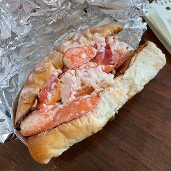 James Hook & Co - Large Lobster Roll with Mayo - Seafood Near Me - Boston, Massachusetts James Hook & Co - Large Lobster Roll with Mayo - Seafood Near Me - Boston, Massachusetts