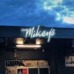 Mikey's Pizza