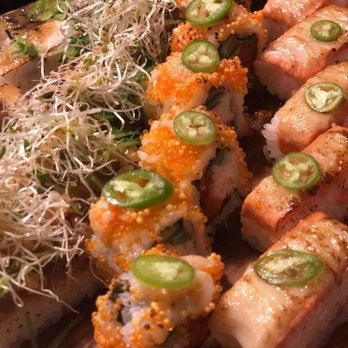 Green Leaf Sushi - Green Leaf Signature Aburi Combo #2 - Sushi Bars Near Me - Vancouver, British Columbia