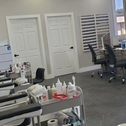 Em Nails - Inside of EM nails