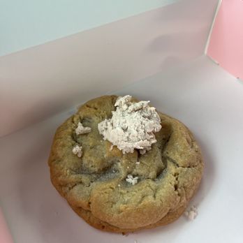 Crumbl - Point Loma - Bakeries Near Me - San Diego, California