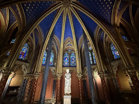 Sainte-Chapelle by null Sainte-Chapelle by null