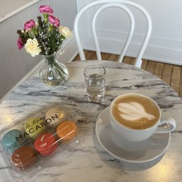 Honey almond latte