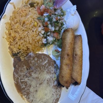 Dario's Mexican Restaurant - Flautas - Mexican Near Me - Newhall, California
