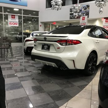 Ardmore Toyota - Auto Repair Near Me - Ardmore, Pennsylvania