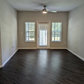 Cb Absolute Cleaning - Home Cleaning Near Me - Spring Hill, Florida