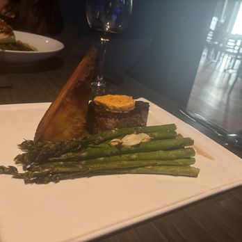 Bar Bistro - Filet - Cocktail Bars Near Me - Tacoma, Washington