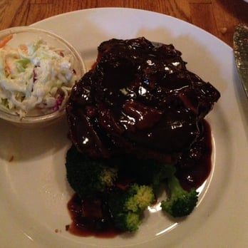 Wynkoop Brewing - Buffalo meatloaf w broccoli and slaw.   Too much cumin. Tastes like chili. - Pool Halls Near Me - Denver, Colorado