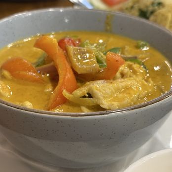 Nakorn Thai Restaurant - Yellow Curry - Thai Near Me - Summit, New Jersey Nakorn Thai Restaurant - Yellow Curry - Thai Near Me - Summit, New Jersey