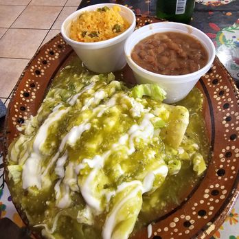 Chilangos Mexican Grill - Enchiladas verdes - Mexican Near Me - Plantation, Florida Chilangos Mexican Grill - Enchiladas verdes - Mexican Near Me - Plantation, Florida
