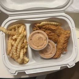 This is a $12 meal? Absolute garbage. This is a $12 meal? Absolute garbage.