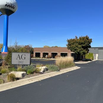 Todd's Mastercoat - Commercial hand applied Sealcoat - Masonry/Concrete Near Me - Woodstock, Illinois Todd's Mastercoat - Commercial hand applied Sealcoat - Masonry/Concrete Near Me - Woodstock, Illinois