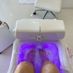 Sugar's Nail Shack - Pedicure soak