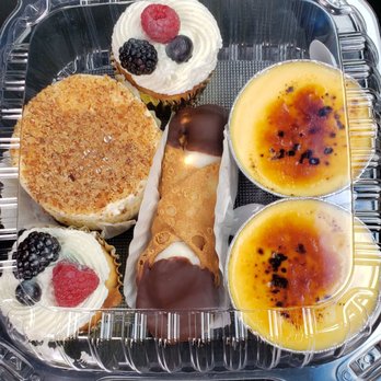 Choco Bakery & Cafe - Best desserts in town! Creme brulee, cannoli, New York cheesecake and vanilla cupcakes. - Patisserie/Cake Shop Near Me - Corona, California Choco Bakery & Cafe - Best desserts in town! Creme brulee, cannoli, New York cheesecake and vanilla cupcakes. - Patisserie/Cake Shop Near Me - Corona, California