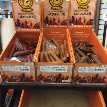Bow Wow & Woofs - Natural treats made in the USA - Pet Stores Near Me - Blaine, Washington