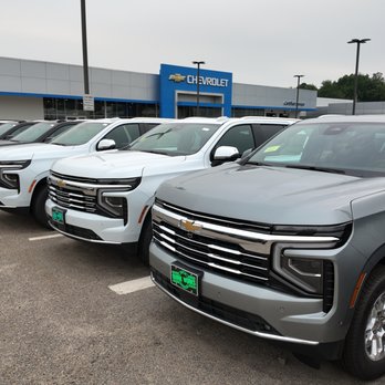 Quirk Chevrolet - Chevrolet Tahoe lineup presented outdoors. - Car Dealers Near Me - Braintree, Massachusetts Quirk Chevrolet - Chevrolet Tahoe lineup presented outdoors. - Car Dealers Near Me - Braintree, Massachusetts
