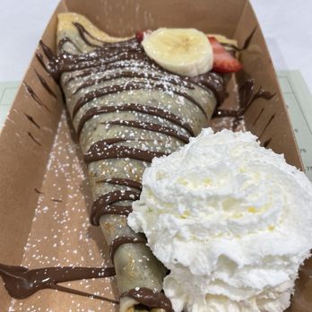 Amour D'La Crepe - Banana, strawberry and Nutella - Juice Bars & Smoothies Near Me - Baltimore, Maryland