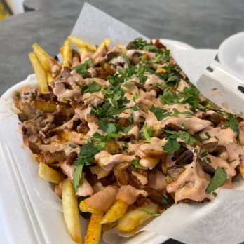 Best Shawarma - Omg Oh My Gawd Fries (chicken and beef) - Middle Eastern Near Me - Glendale, California Best Shawarma - Omg Oh My Gawd Fries (chicken and beef) - Middle Eastern Near Me - Glendale, California