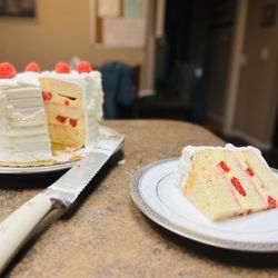 Michelle's - Cake and slice