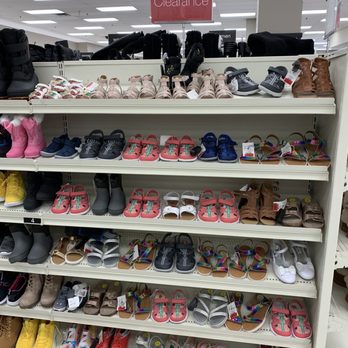 Winners - Footwear - Department Stores Near Me - Mississauga, Ontario