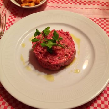 La Fontaine de Mars - Steak tartare - amazing. - French Near Me - Paris, 75 La Fontaine de Mars - Steak tartare - amazing. - French Near Me - Paris, 75