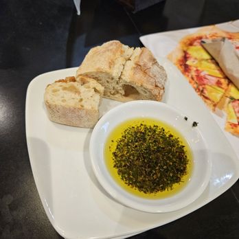 California Pizza Kitchen - Bread - Pizza Near Me - Studio City, California California Pizza Kitchen - Bread - Pizza Near Me - Studio City, California