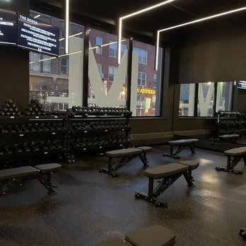 Train Moment - The bench zone - Trainers Near Me - Milwaukee, Wisconsin