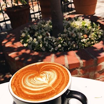 Espresso Profeta - Vanilla Latte with Oat Milk - Coffee & Tea Near Me - Los Angeles, California