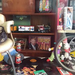 Downtown Thrift - America's nastiest villain spotted in the front display window.
