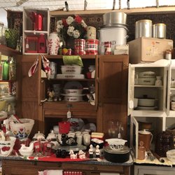 Lion's Paw Antiques & Collectables