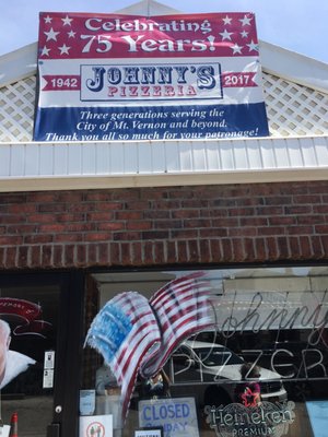 Johnny's Pizzeria by null