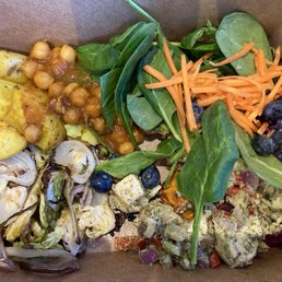Food bar items - very good, nice pesto chicken salad, roasted veg and some Indian dishes Food bar items - very good, nice pesto chicken salad, roasted veg and some Indian dishes