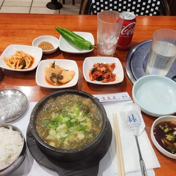 Bulrocho Korean Restaurant - Galbi tang or beef soup, with lots of beef, dipping sauce, and a great way to start a Saturday! - Korean Near Me - Los Angeles, California Bulrocho Korean Restaurant - Galbi tang or beef soup, with lots of beef, dipping sauce, and a great way to start a Saturday! - Korean Near Me - Los Angeles, California