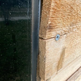 Pflugerville Pfence Company - Boards splitting - Fences & Gates Near Me - Hutto, Texas Pflugerville Pfence Company - Boards splitting - Fences & Gates Near Me - Hutto, Texas