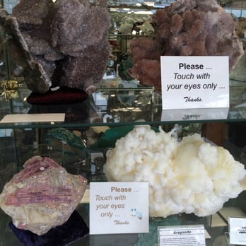 Crystal Cave Rock & Gem Shop - Gift Shops Near Me - Davie, Florida Crystal Cave Rock & Gem Shop - Gift Shops Near Me - Davie, Florida