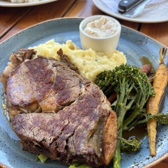 Duke's Beach House - Steak. - Breakfast & Brunch Near Me - Lahaina, Hawaii Duke's Beach House - Steak. - Breakfast & Brunch Near Me - Lahaina, Hawaii