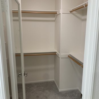 IZ Flooring - New carpet in the wall in closet - Flooring Near Me - San Diego, California IZ Flooring - New carpet in the wall in closet - Flooring Near Me - San Diego, California