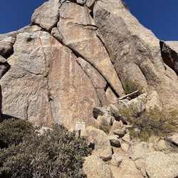 Tom's Thumb Trailhead