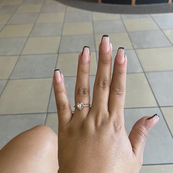 Luxx Nails & Beyond - Reality - Nail Salons Near Me - Tampa, Florida