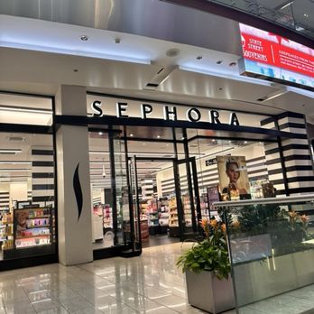 SEPHORA - Cosmetics & Beauty Supply Near Me - Chicago, Illinois
