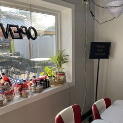 Lakeside Cafe - Interior