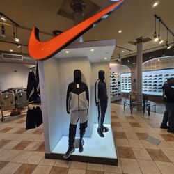 Nohble - Nike section