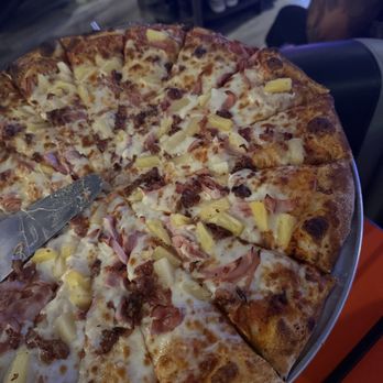 XLanes - Hawaiian pizza - Bowling Near Me - Fresno, California XLanes - Hawaiian pizza - Bowling Near Me - Fresno, California
