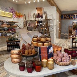 Anthropologie - Yes to pumpkin candles