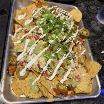 Topgolf - Chicken fiesta nachos - Golf Near Me - El Segundo, California Topgolf - Chicken fiesta nachos - Golf Near Me - El Segundo, California