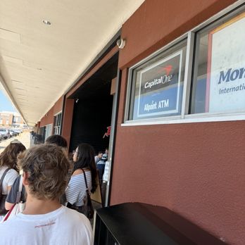 Shug's Bagels - Long line - Bagels Near Me - Dallas, Texas Shug's Bagels - Long line - Bagels Near Me - Dallas, Texas